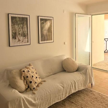 Accommodation In Sesimbra - Two Double Bedroom Bagian luar foto