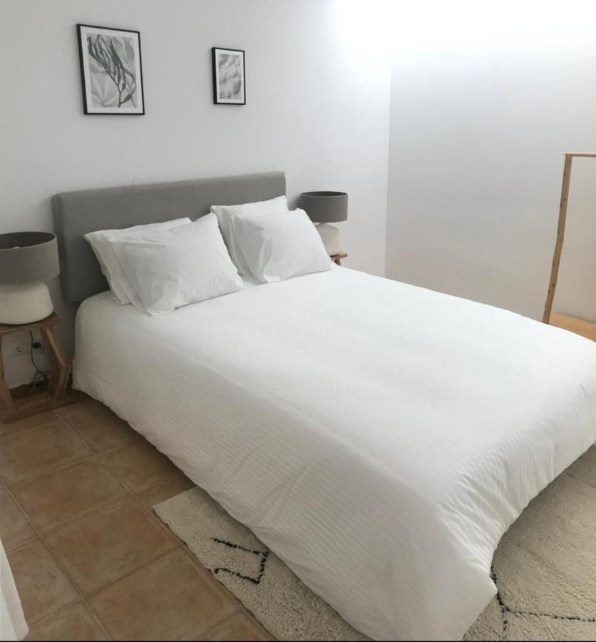 Accommodation In Sesimbra - Two Double Bedroom Bagian luar foto