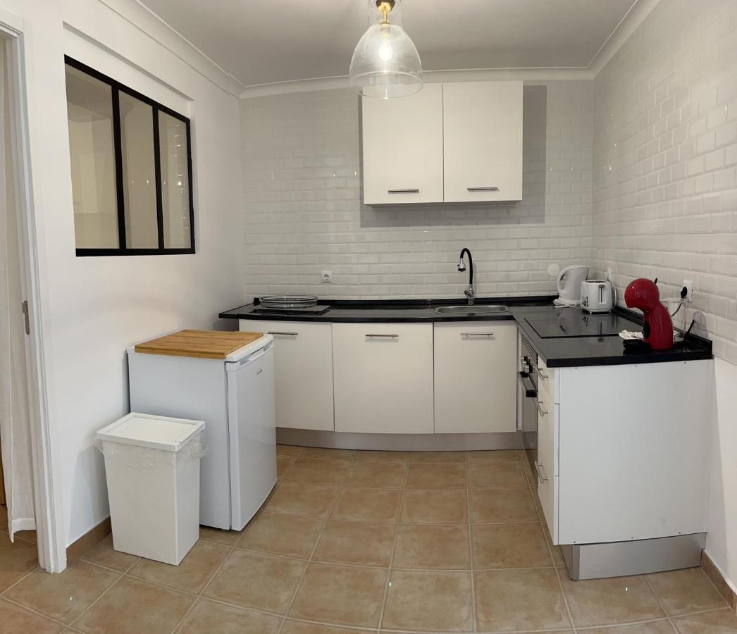 Accommodation In Sesimbra - Two Double Bedroom Bagian luar foto