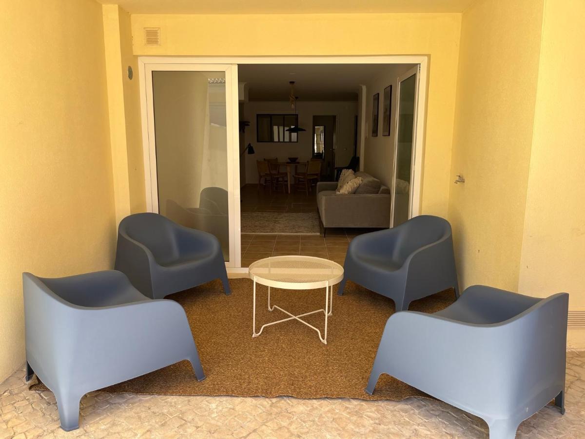 Accommodation In Sesimbra - Two Double Bedroom Bagian luar foto